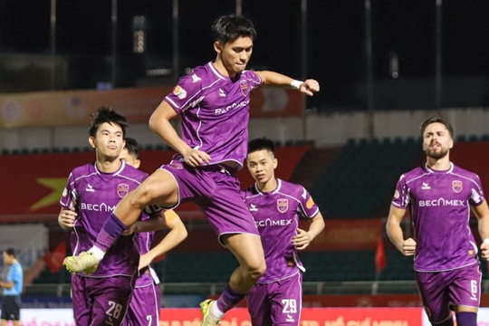 Becamex TPHCM đối đầu SLNA: Trận cầu sinh tử trong cuộc đua trụ hạng V-League