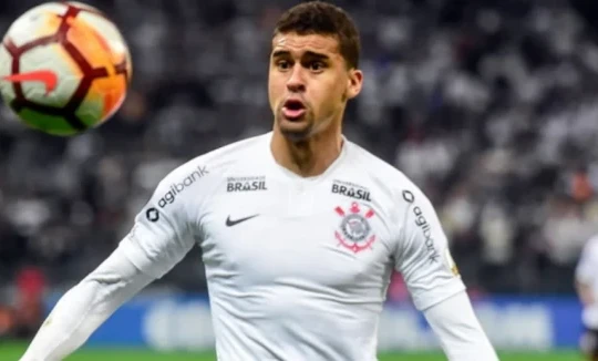 CLB CAHN sắp kích nổ bom tấn Leo Santos: Trung vệ 1 triệu Euro cập bến V-League