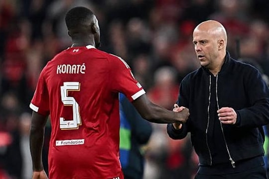 Liverpool chạy đua gia hạn Ibrahima Konate: Tránh vết xe đổ và xây móng cho Arne Slot