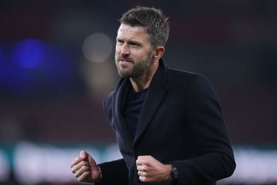 Michael Carrick tìm ra mảnh ghép giá rẻ cho hàng tiền vệ Manchester United từ Middlesbrough