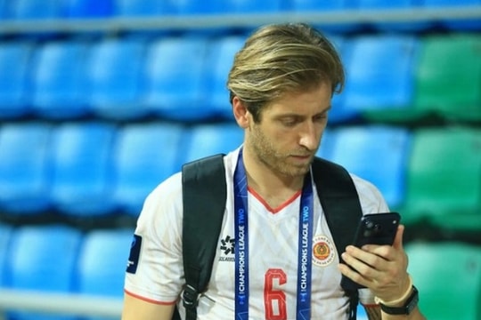 Stefan Mauk đối đầu Adelaide United tại playoff AFC Champions League Elite