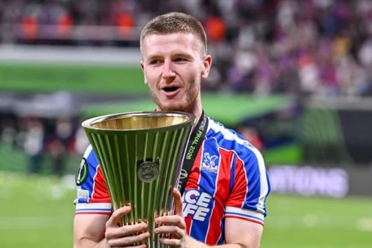 Adam Wharton tỏa sáng tại Conference League: Lời khẳng định đanh thép gửi tới Man Utd
