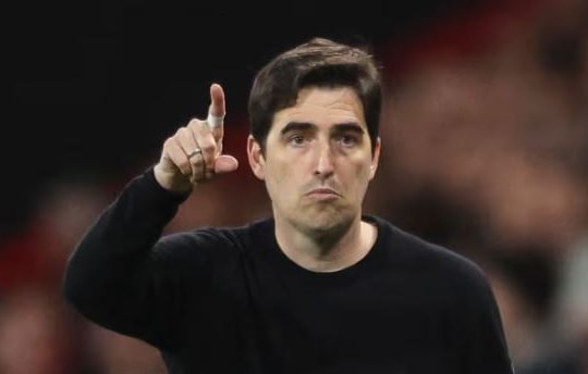 Liverpool sa thải HLV Arne Slot và canh bạc mang tên Andoni Iraola tại Anfield