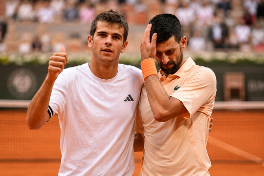 Novak Djokovic rơi khỏi Top 5 thế giới, 'truyền nhân Nadal' Rafael Jodar bứt phá tại Roland Garros