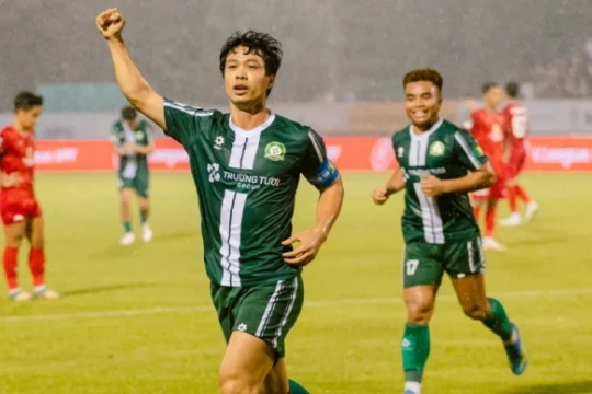 Công Phượng tái xuất V-League: Thử thách đẳng cấp tuổi 31 tại Trường Tươi Đồng Nai