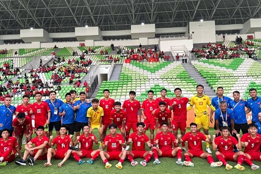 Công Hậu lập hat-trick giúp U19 Việt Nam thắng đậm Timor Leste 3-0