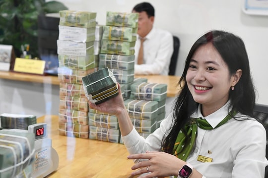 Lãi suất ngân hàng hôm nay 2/6/2026: Nhóm Big4 áp dụng mức cao nhất 7,4% mỗi năm