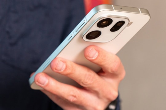 Cấu hình OPPO Find X10 Pro Max: Camera tiềm vọng 200MP và pin 7.000mAh
