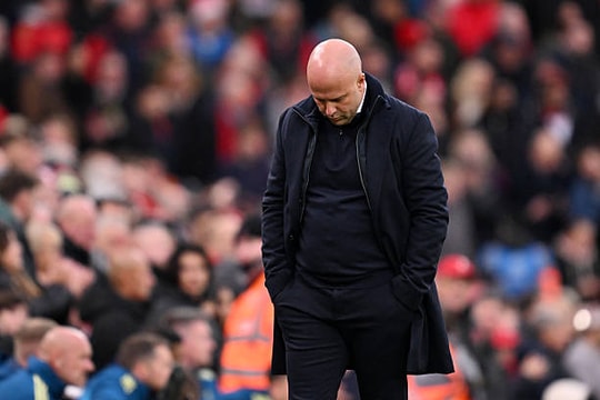 Liverpool sa thải Arne Slot: Sự thật đằng sau những thống kê tồi tệ nhất thập kỷ