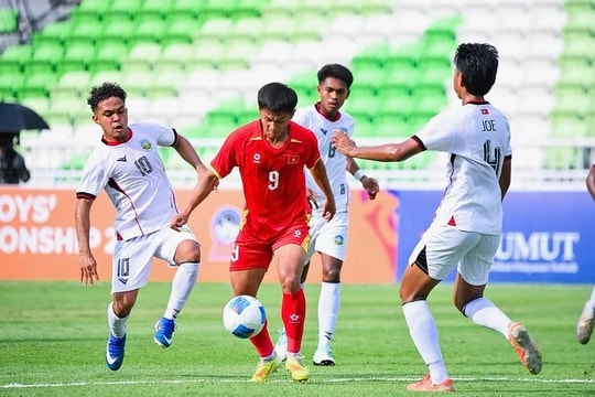 Hoàng Công Hậu lập hat-trick, U19 Việt Nam thắng đậm Timor Leste 3-0