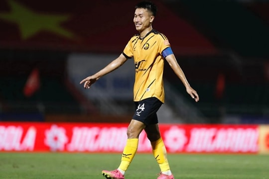 CLB Thanh Hóa trụ hạng V-League: Niềm vui ngắn chẳng tày gang trước án phạt FIFA và cuộc tháo chạy hàng loạt