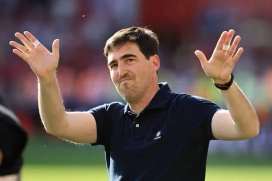 Liverpool bổ nhiệm Andoni Iraola: Cuộc đại tu nhân sự và triều đại mới tại Anfield