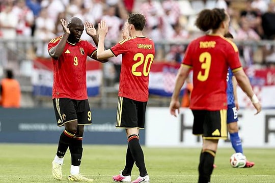 Bỉ hạ Croatia 2-0: Youri Tielemans tỏa sáng, Romelu Lukaku chạm mốc 90 bàn