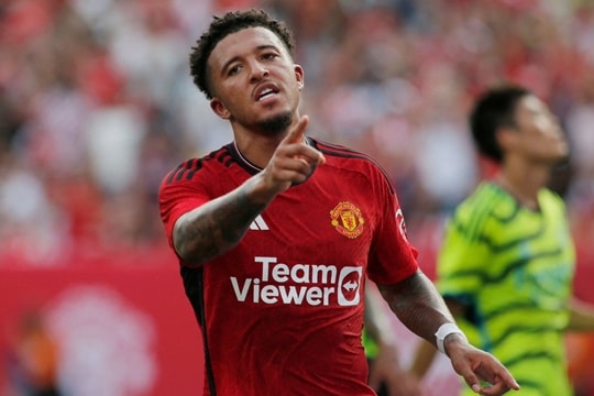 Man Utd đại phẫu đội hình hè 2026: Lời chia tay của Sancho và Casemiro