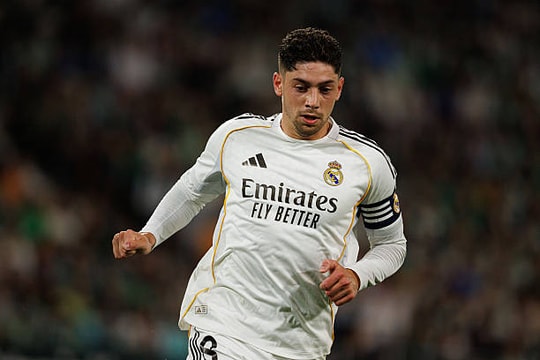 Man City sẵn sàng chi 90 triệu euro kích nổ bom tấn Federico Valverde từ Real Madrid