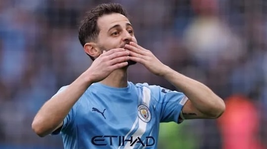 Hansi Flick tìm thủ lĩnh: Bernardo Silva là điểm tựa Barcelona khao khát