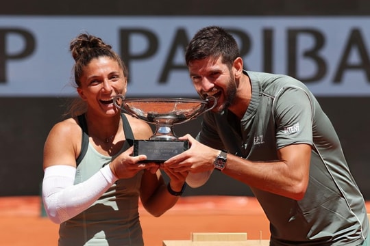 Sara Errani vô địch Roland Garros; Hai CLB Nga xác nhận dự VTV Cup 2026