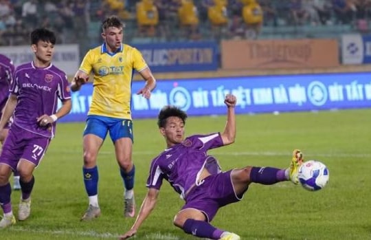 Nghẹt thở vòng cuối V-League 2025/26: 3 đội 21 điểm đua trụ hạng, Becamex TP.HCM trước cửa tử