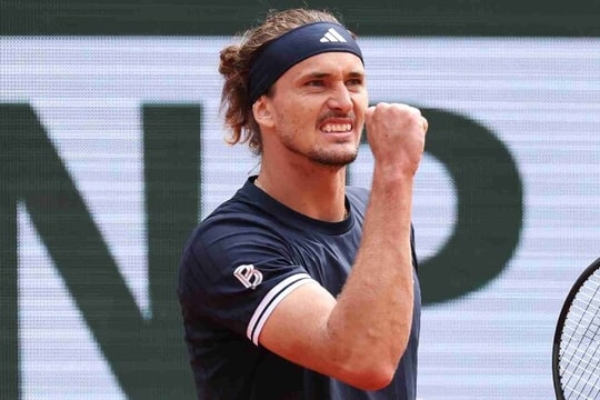 Zverev gây tranh cãi tại Roland Garros và cơ hội đặc cách Wimbledon của Chwalinska