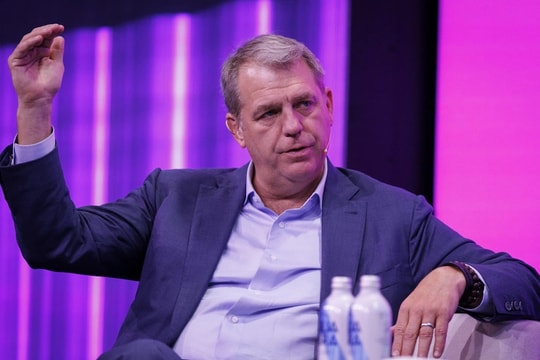 Chelsea và bước ngoặt năm 2027: Todd Boehly rời ghế chủ tịch giữa cuộc nội chiến ngầm