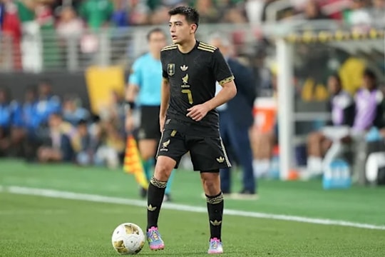 10 thần đồng hứa hẹn bước ra ánh sáng tại World Cup 2026