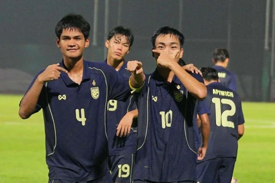 U19 Thái Lan hạ Malaysia 3-2: Voi chiến vào bán kết, mở cửa hy vọng cho U19 Việt Nam