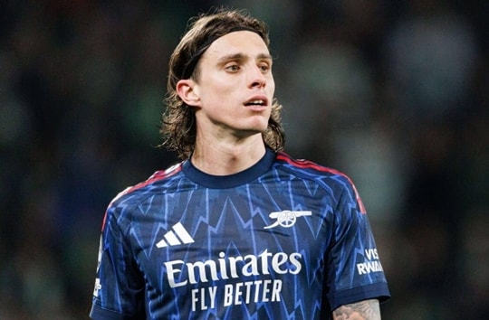Real Madrid săn Riccardo Calafiori, MU đại chiến Man City giành Elliot Anderson