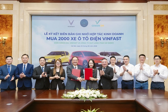 Công ty Huy Long đặt mua 2.000 ô tô điện VinFast để mở rộng dịch vụ vận tải xanh