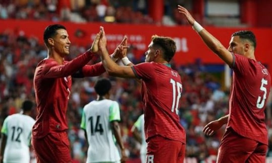 Bồ Đào Nha 2-1 Nigeria: 'Kép phụ' tỏa sáng trong ngày Ronaldo im tiếng