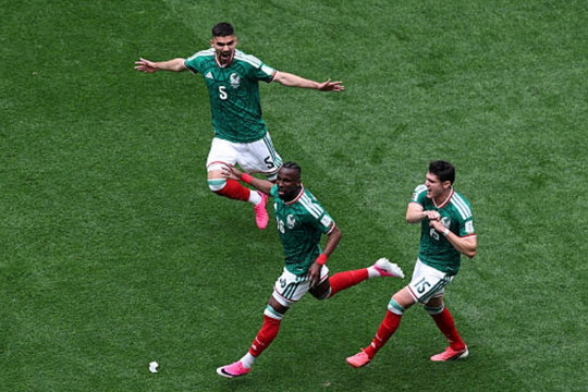Mexico thắng Nam Phi 2-0 tại World Cup 2026: Julian Quinones và Raul Jimenez rực sáng