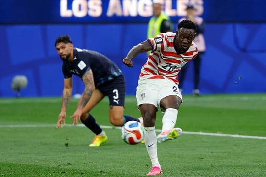 Folarin Balogun tỏa sáng rực rỡ giúp tuyển Mỹ đè bẹp Paraguay tại ngày hội World Cup 2026