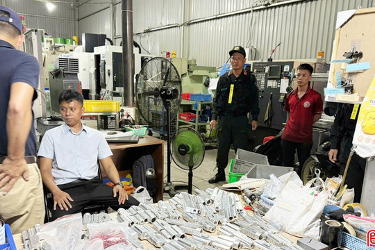 Bắt 8 đối tượng trong đường dây sản xuất vũ khí quy mô lớn