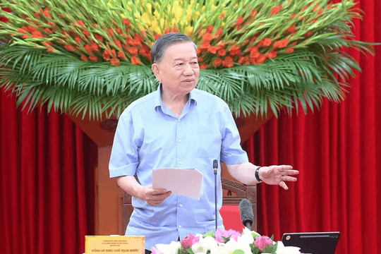 Chuyển mạnh từ “quản lý giáo dục” sang “quản trị phát triển giáo dục”