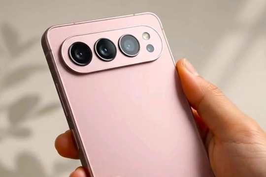 Samsung Galaxy S27 Ultra: 4 ưu điểm vượt trội từ thiết kế cụm 3 camera ngang mới