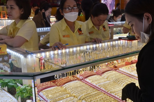 Giá vàng hôm nay 17/6/2026: Giá vàng miếng SJC, nhẫn 9999 và giá vàng thế giới