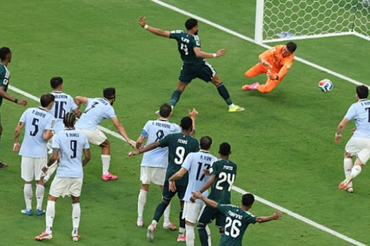 Saudi Arabia dẫn trước Uruguay 1-0 sau hiệp một đầy kịch tính tại World Cup 2026