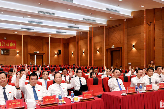 HĐND tỉnh Hà Tĩnh thông qua 3 nghị quyết quan trọng, cấp bách