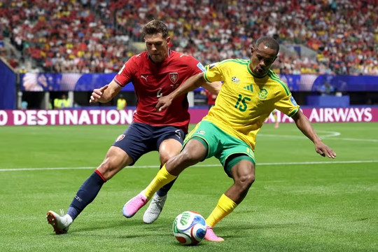 Cộng hòa Séc 1-1 Nam Phi: Patrik Schick vô duyên, Bafana Bafana hồi sinh cuối trận