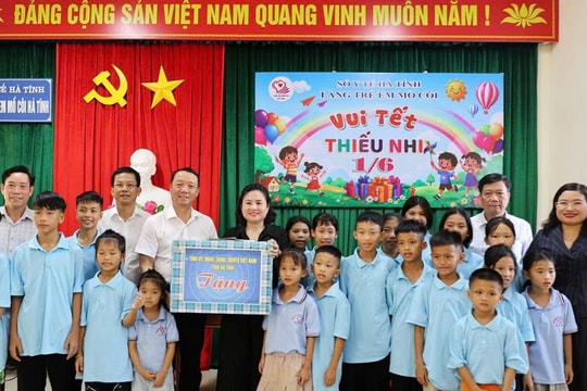 Trẻ em hạnh phúc, an toàn, vững bước trong kỷ nguyên số