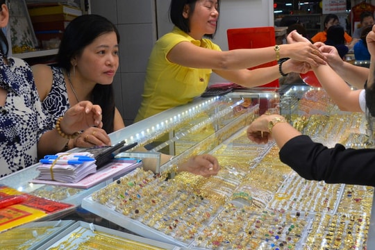Giá vàng SJC chiều nay 21/6/2026 chốt tuần ở mức 147,2 triệu đồng, giảm hơn 11 triệu đồng sau 3 tuần