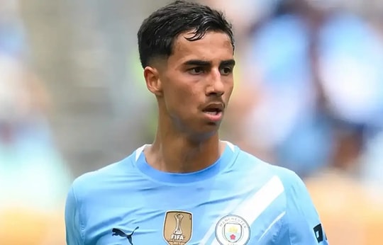 Man City chặn đường đến Barcelona của Vitor Reis: Kế hoạch lớn cho trung vệ 20 tuổi