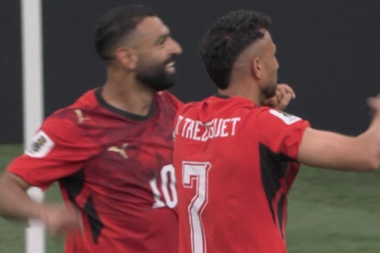 Mohamed Salah rực sáng giúp Ai Cập ngược dòng hạ New Zealand 3-1 để chiếm đỉnh bảng G