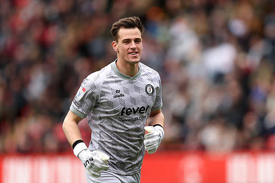 MU định giá Radek Vitek 10 triệu bảng: Lựa chọn thực tế sau mùa giải bùng nổ