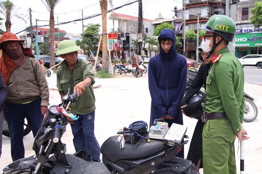 Ngăn chặn hiểm họa từ độ chế xe ở lứa tuổi học đường