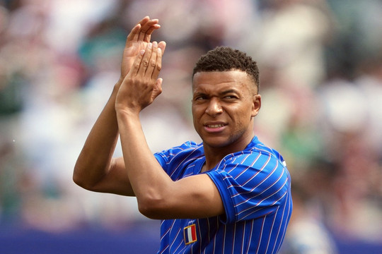 Kylian Mbappe lập kỷ lục lịch sử: Cột mốc 100 trận vĩ đại nhất bóng đá Pháp
