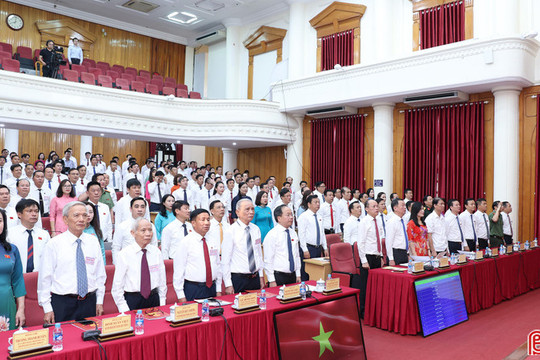 Quyết định các cơ chế, chính sách, nhiệm vụ, giải pháp bảo đảm kịp thời, khả thi, hiệu quả