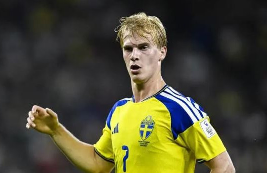 Nottingham Forest nhắm Lucas Bergvall: Liệu có thể khỏa lấp khoảng trống của Elliot Anderson?