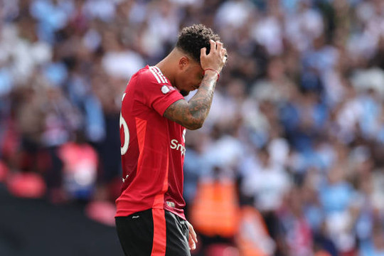 Michael Olise và Jadon Sancho: Sai lầm chuyển nhượng trị giá 73 triệu bảng của Man Utd