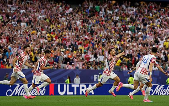 Croatia hạ Ghana 2-1: Đẳng cấp Luka Modric đưa Vatreni vào vòng knock-out World Cup 2026
