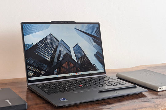 ThinkPad X1 2-in-1 Gen 11: Chỉ một phiên bản duy nhất thực sự bứt phá về đồ họa